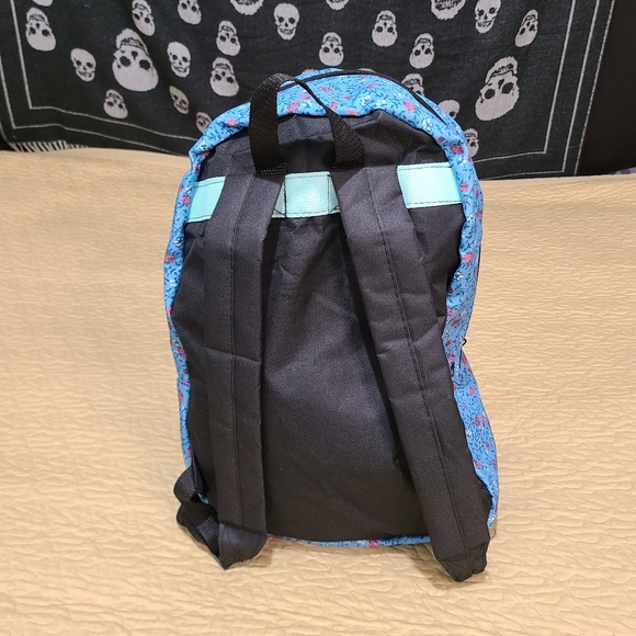 Floral print backpack. - Picture 5 of 9